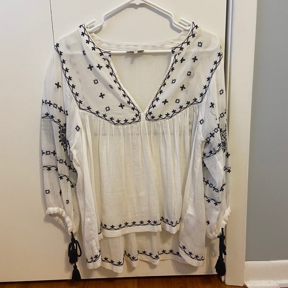 Lucky Brand embroidered peasant blouse